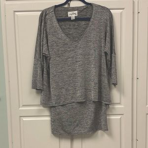 Joseph Ribkoff Gray Overlay Top SZ -12